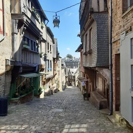 L'aparthe - Vue Sur La Place Du Marche Apartment *